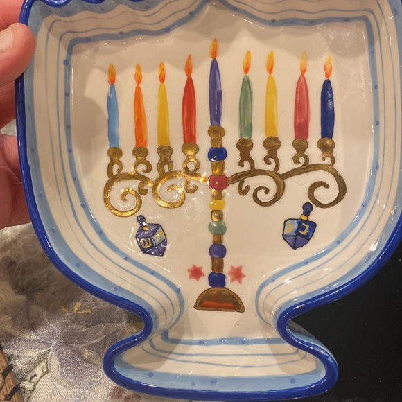 Aviv Judaica Colorful Plat for Chanukkah size 6x7 - Picture 6 of 7